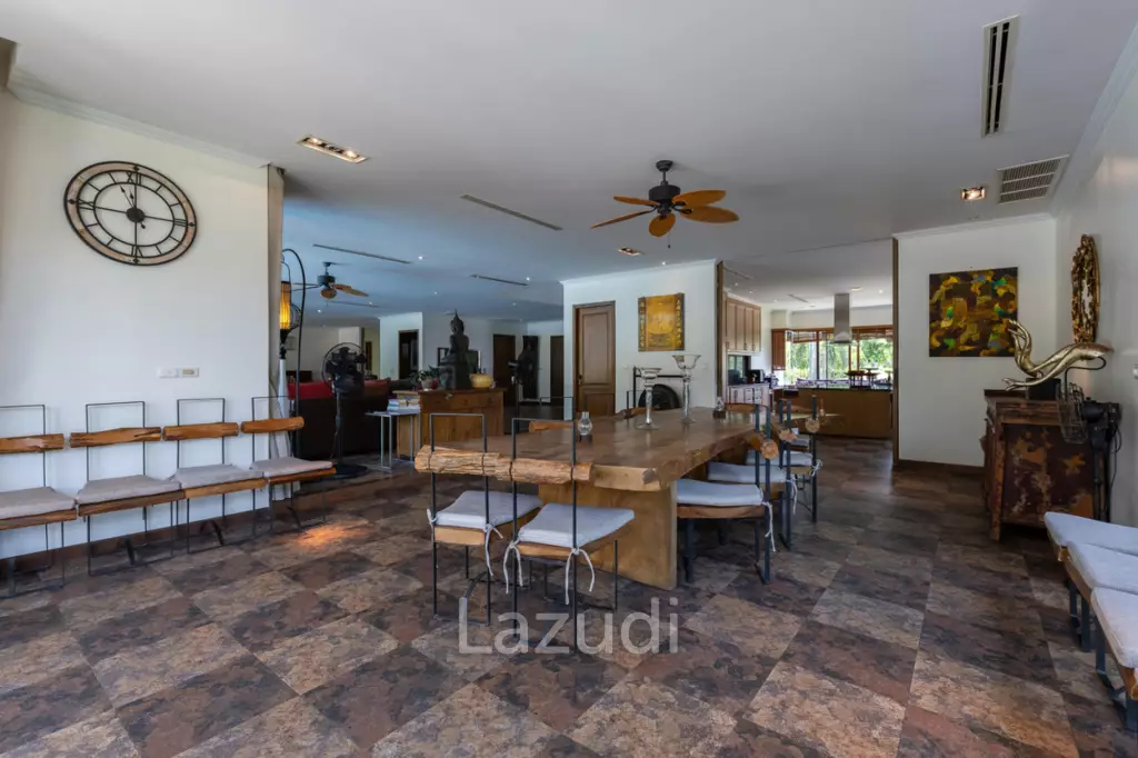 Large 6 Bed Luxury Villa on the Golf Course (PHJ)