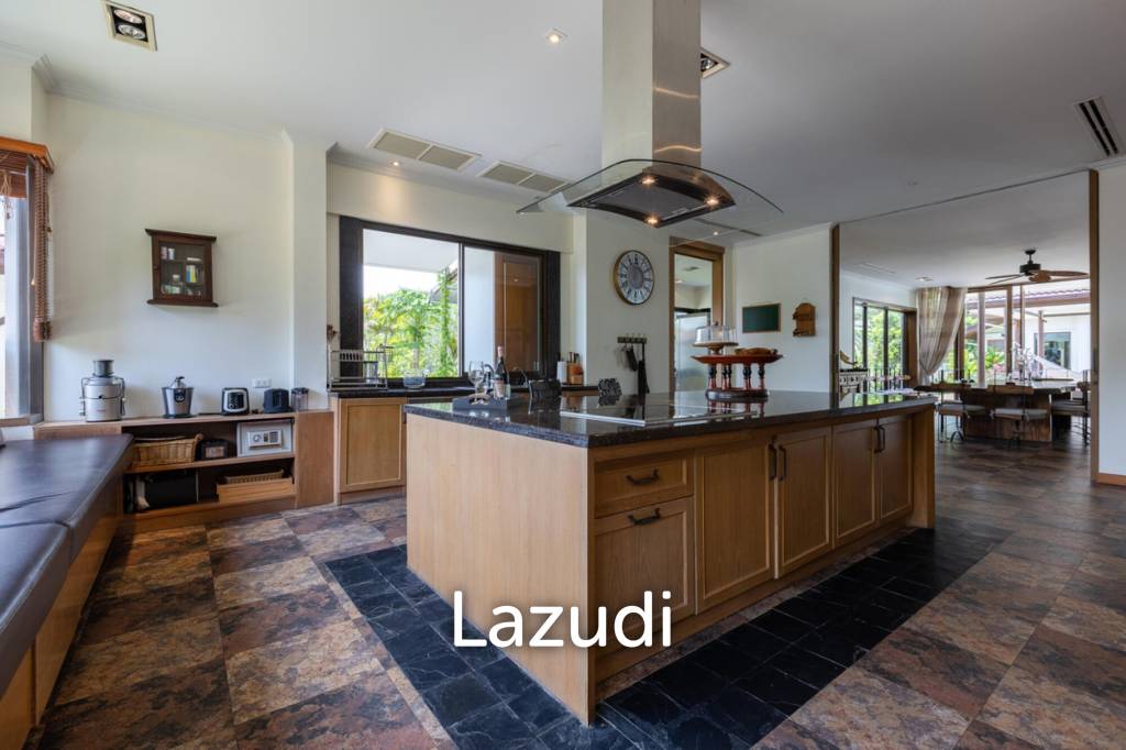 Large 6 Bed Luxury Villa on the Golf Course (PHJ)