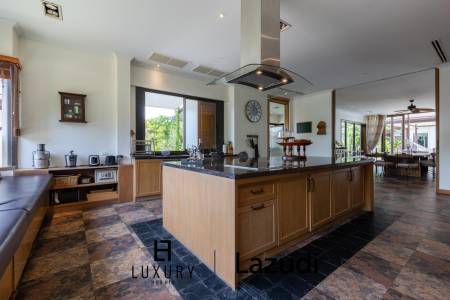 4,800 平方米 6 床 6 洗澡 别墅 对于 租