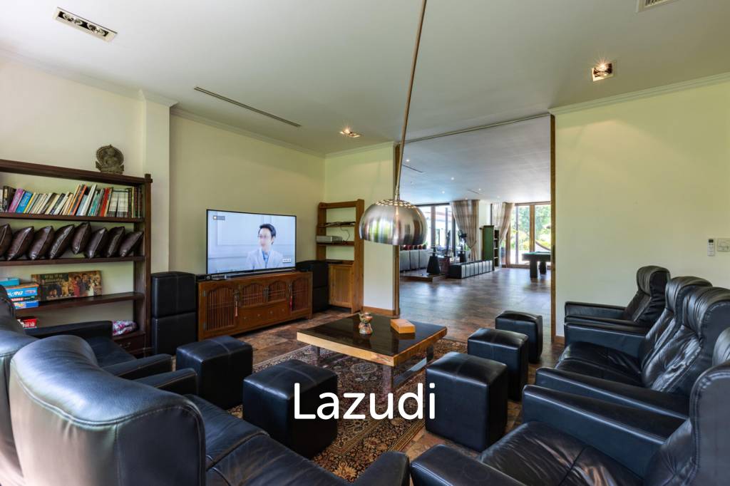 Large 6 Bed Luxury Villa on the Golf Course (PHJ)