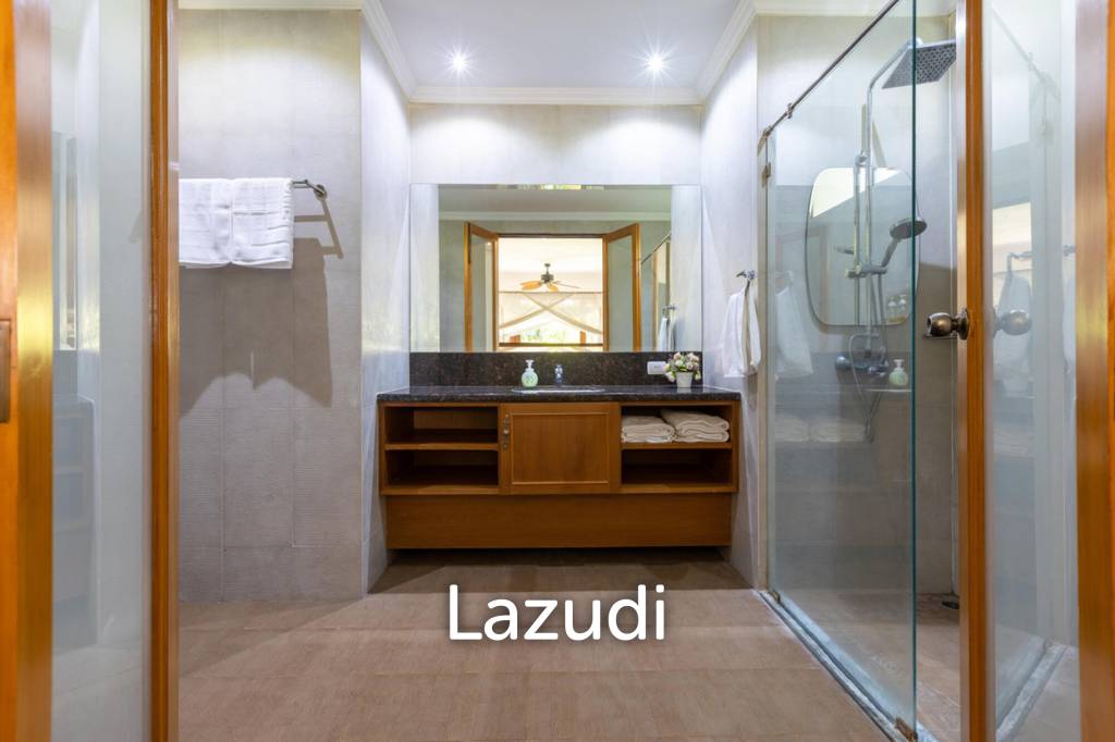 Large 6 Bed Luxury Villa on the Golf Course (PHJ)