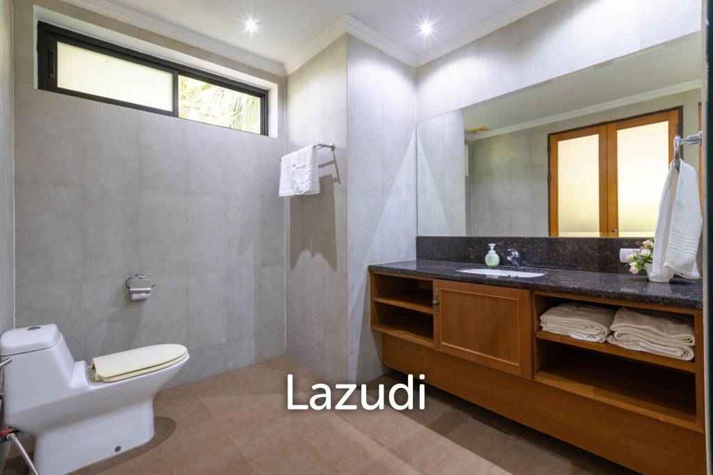 Large 6 Bed Luxury Villa on the Golf Course (PHJ)