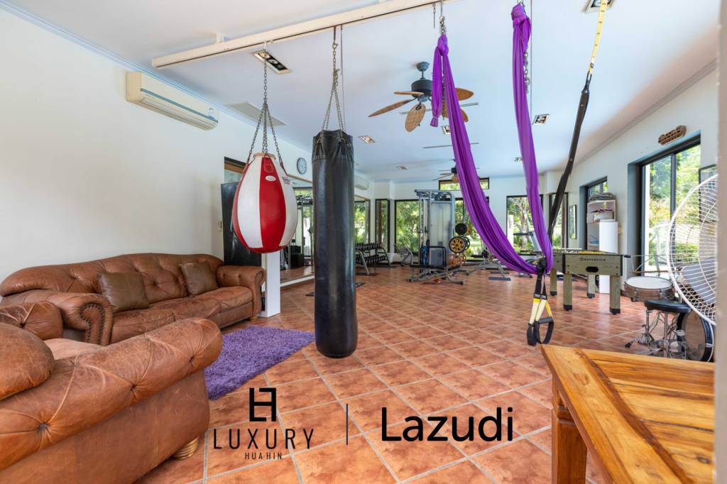 4,800 平方米 6 床 6 洗澡 别墅 对于 租