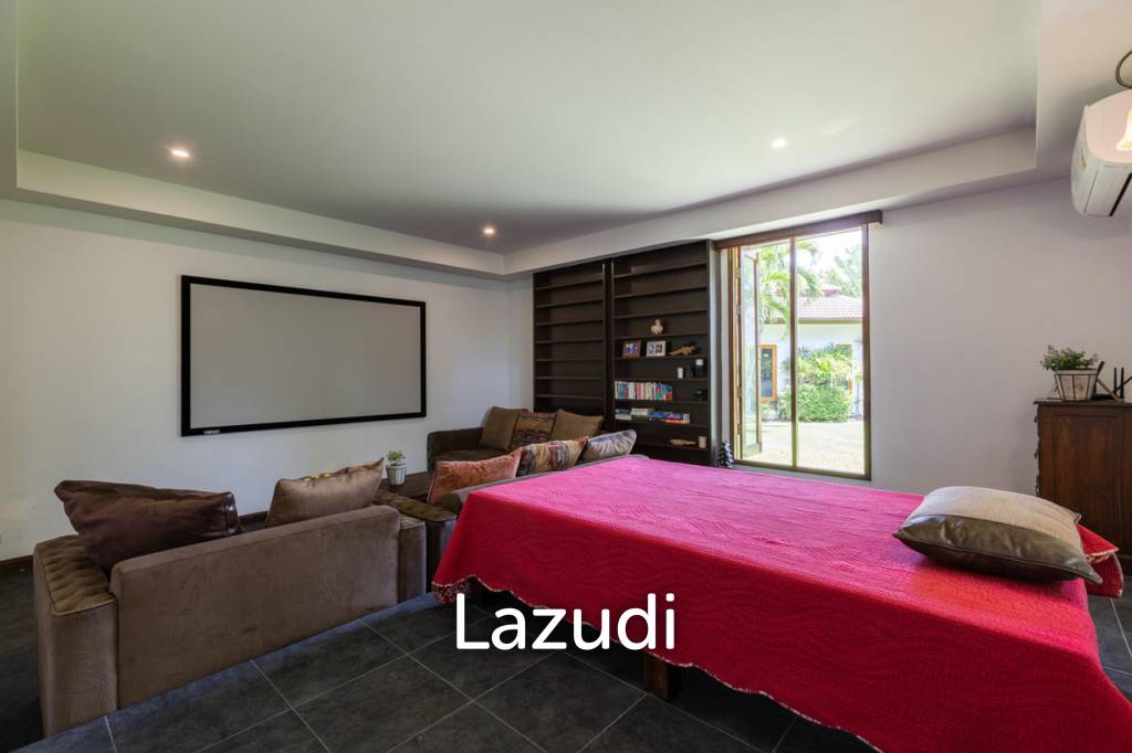Large 6 Bed Luxury Villa on the Golf Course (PHJ)