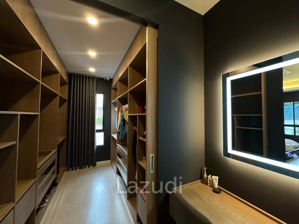 Modern Luxury Living at Thabali Village Pattaya