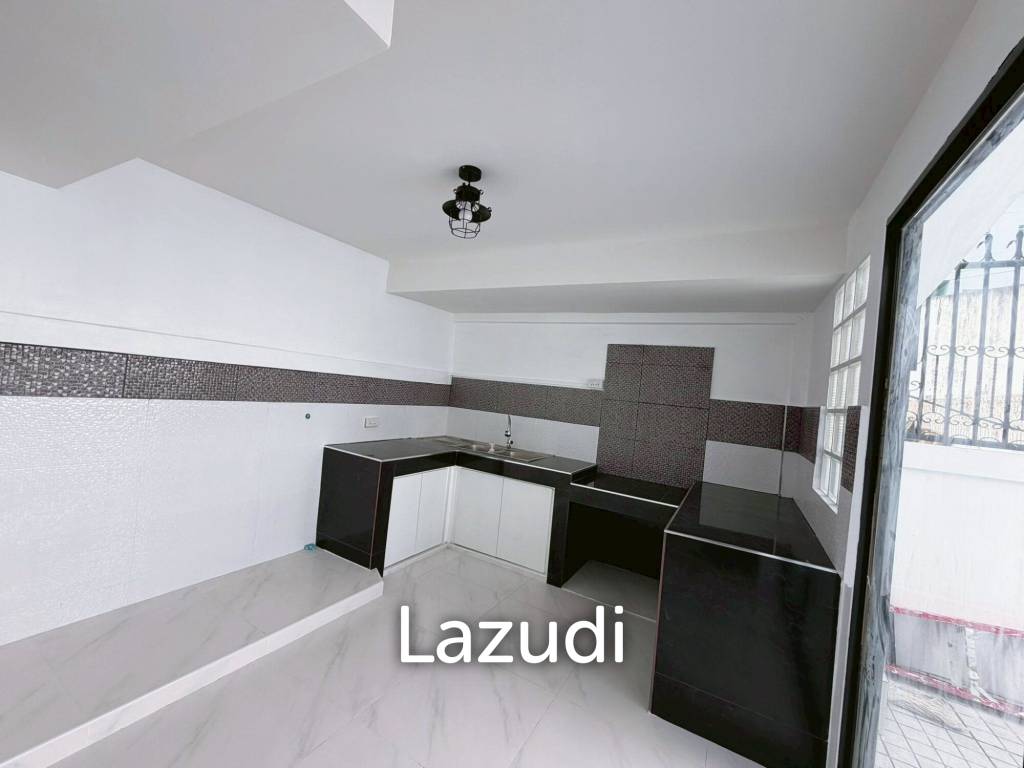 Newly Renovated Home for Sale at Baan Suay Rim Suan