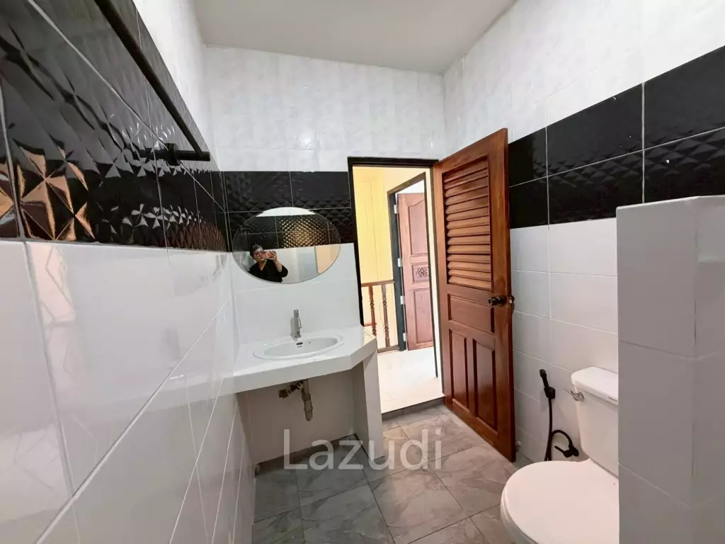 Newly Renovated Home for Sale at Baan Suay Rim Suan
