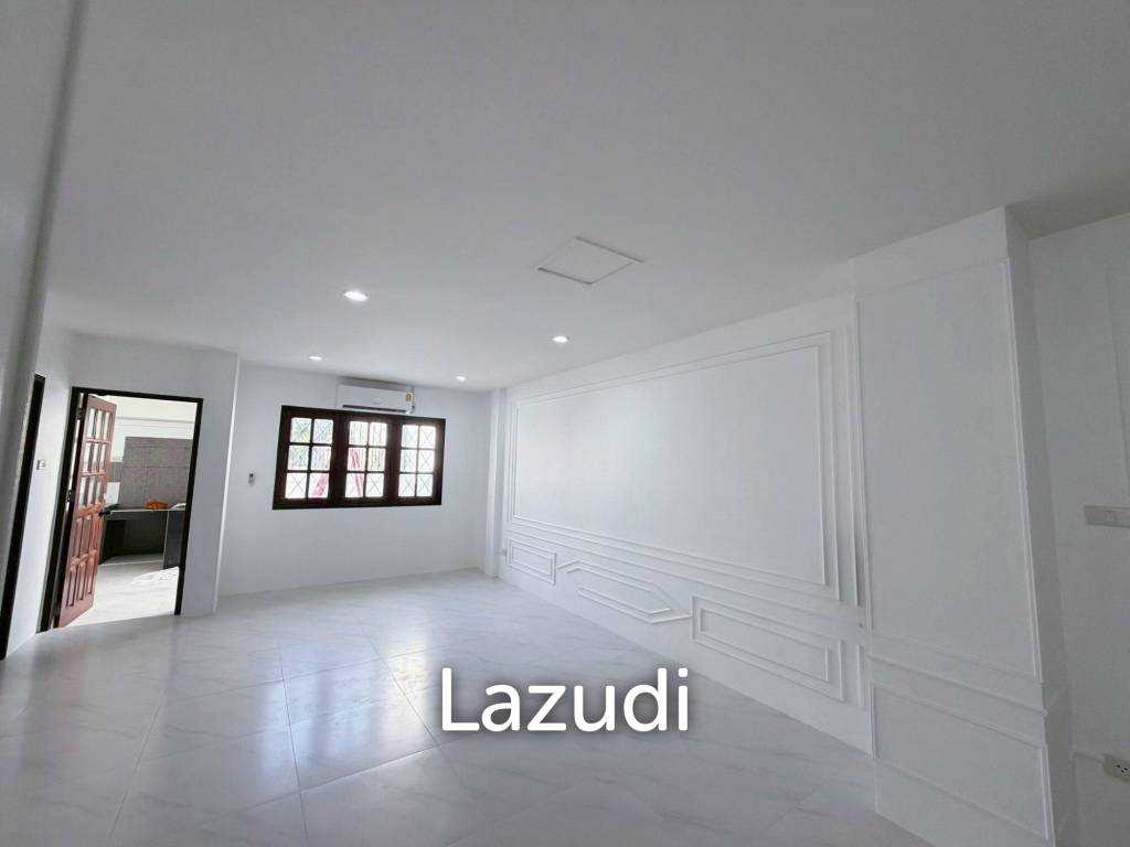 Newly Renovated Home for Sale at Baan Suay Rim Suan