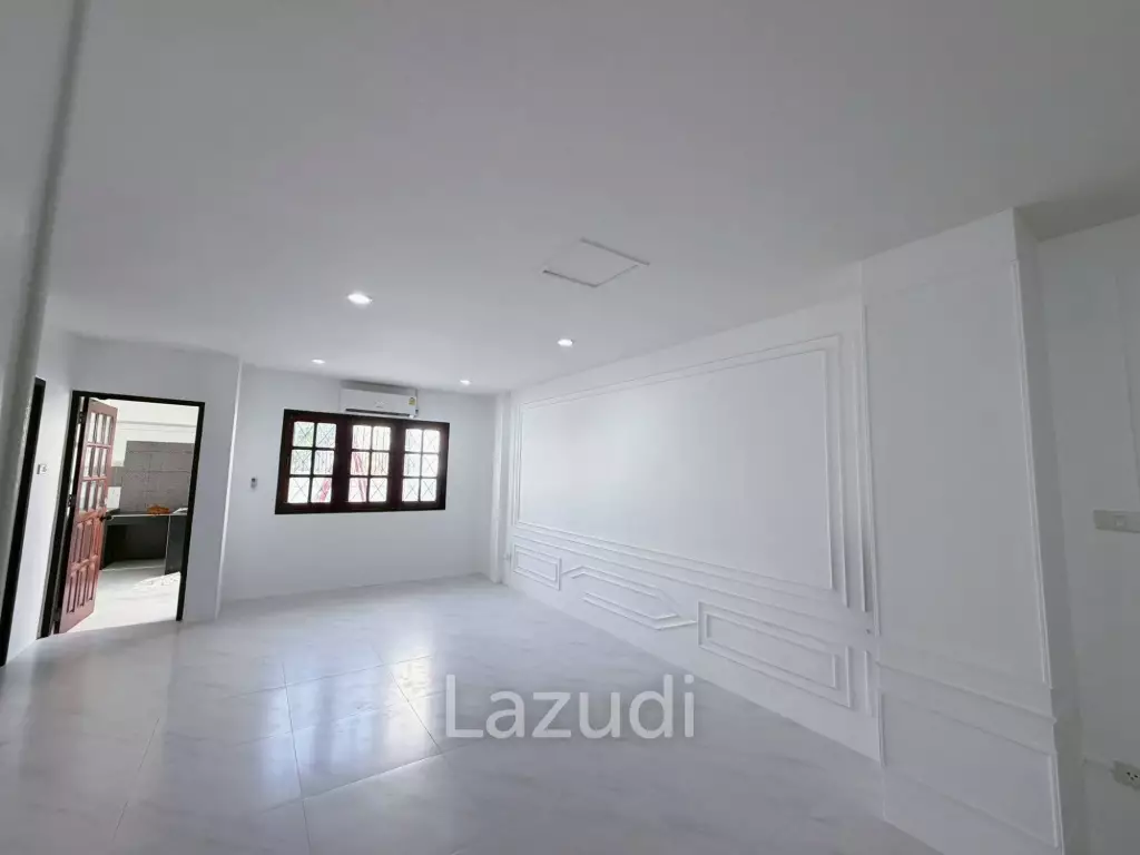 Newly Renovated Home for Sale at Baan Suay Rim Suan