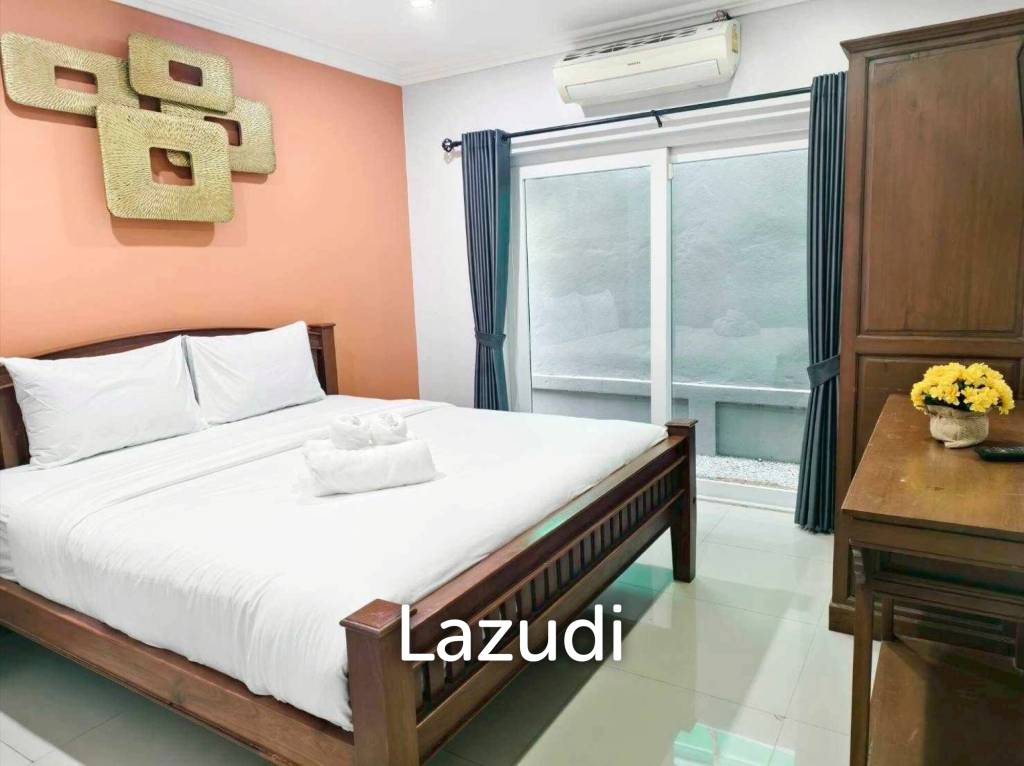 Grand 7-Bedroom Pool Villa at View Point Village