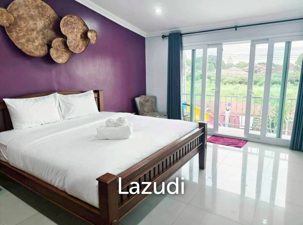Grand 7-Bedroom Pool Villa at View Point Village