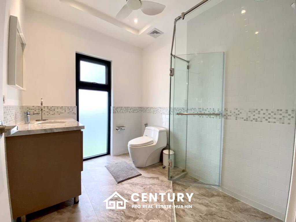 532 Kvm 3 Seng 3 Bad Villa for Salg