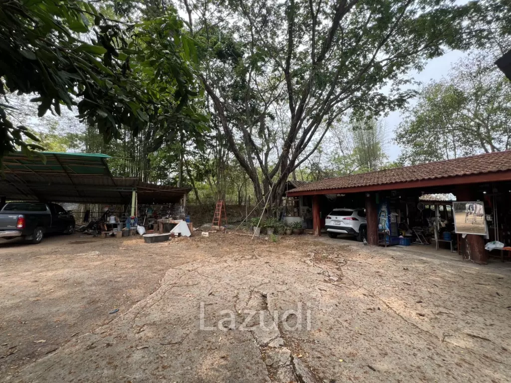 3 Bedrooms House with Resort for Sale near City at Mae Yao