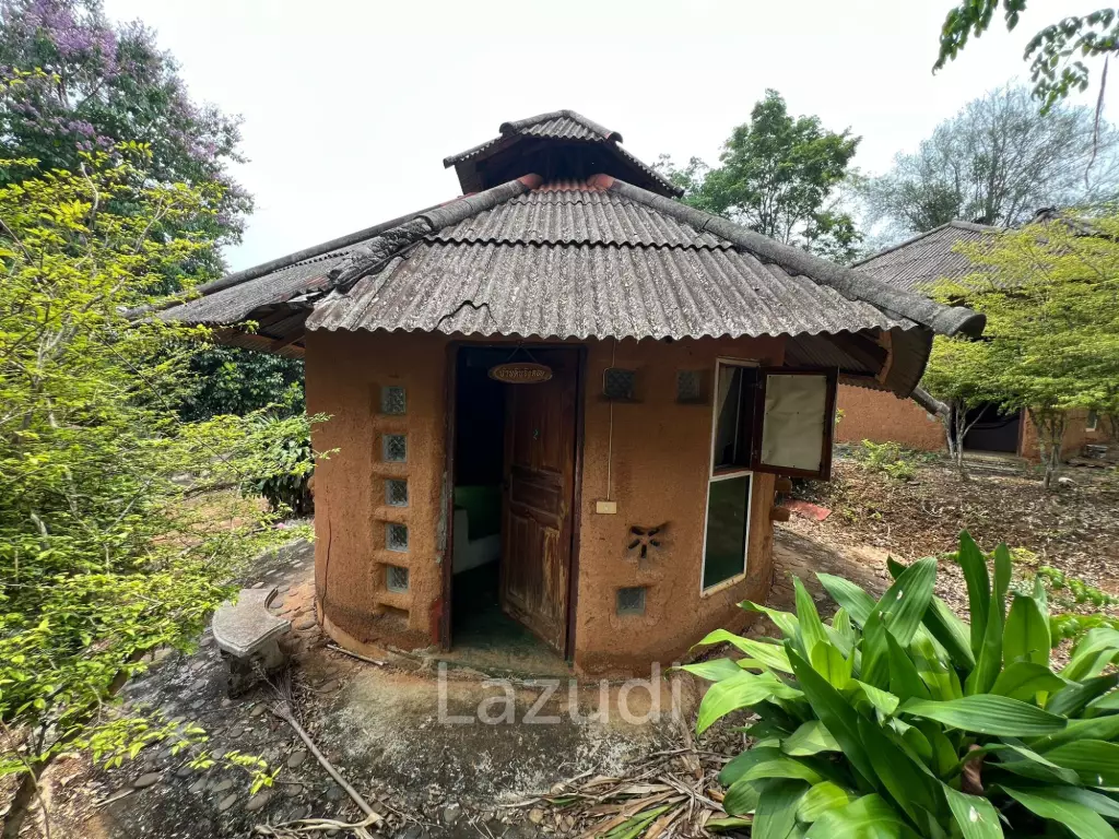3 Bedrooms House with Resort for Sale near City at Mae Yao