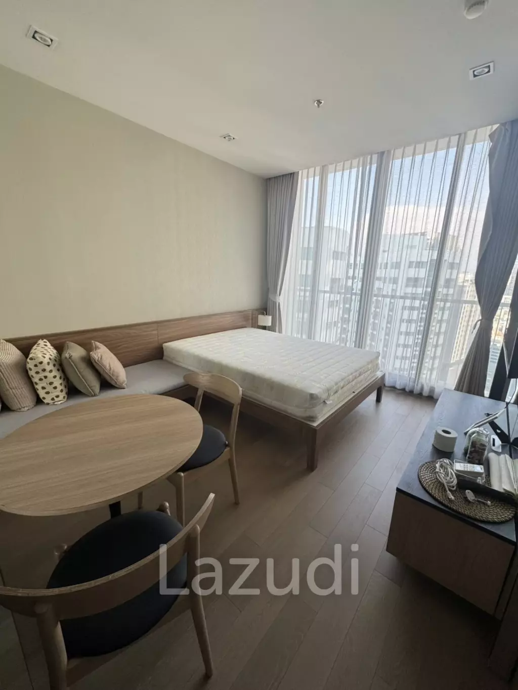 29th Floor 25.9 sqm Condo at Park Origin Phromphong Khlong Toei Bangkok