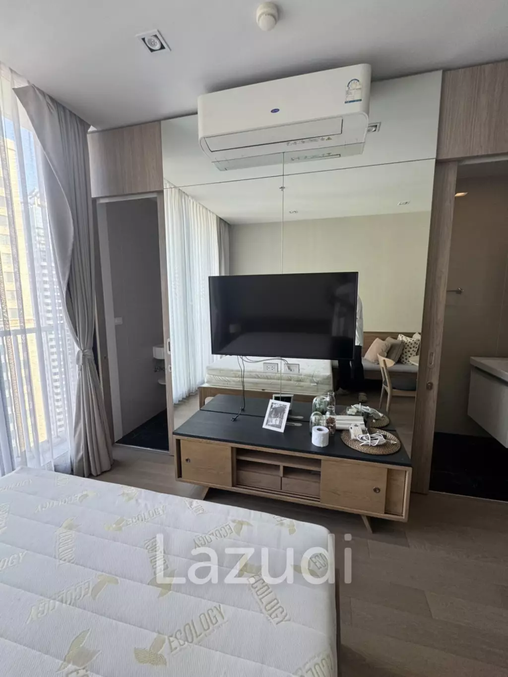 29th Floor 25.9 sqm Condo at Park Origin Phromphong Khlong Toei Bangkok