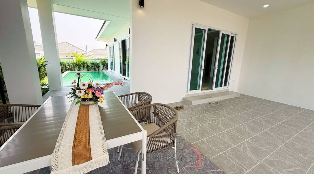 214 sqm Modern Pool Villa in Hin Lek Fai Hua Hin