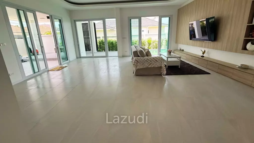 214 sqm Modern Pool Villa in Hin Lek Fai Hua Hin