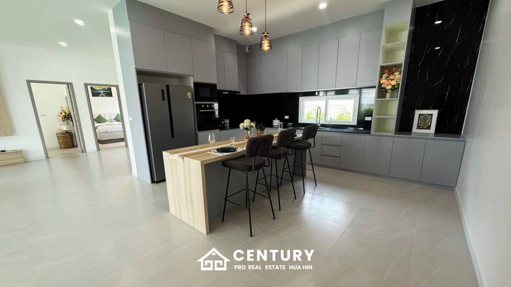 372 Kvm 3 Seng 3 Bad Villa for Salg