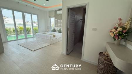 372 Kvm 3 Seng 3 Bad Villa for Salg