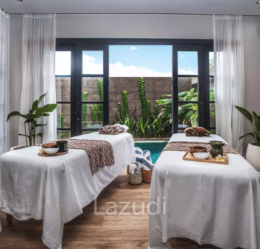 Three Bedroom Townhouse in 5 star Resort walking distance to Berawa Beach
