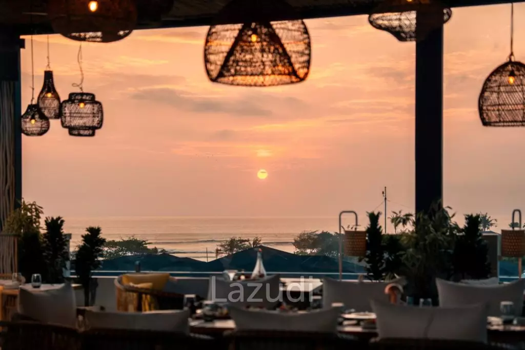 Three Bedroom Townhouse in 5 star Resort walking distance to Berawa Beach