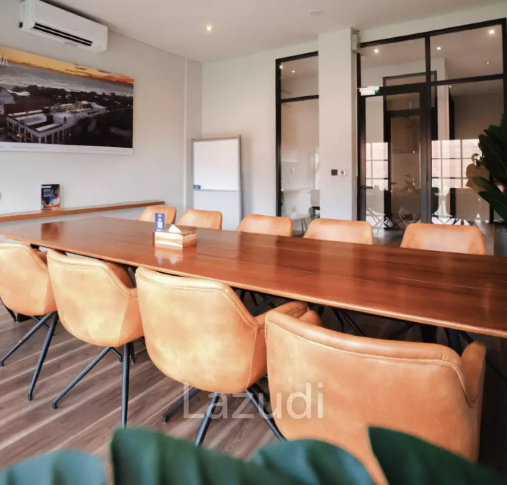 Three Bedroom Townhouse in 5 star Resort walking distance to Berawa Beach