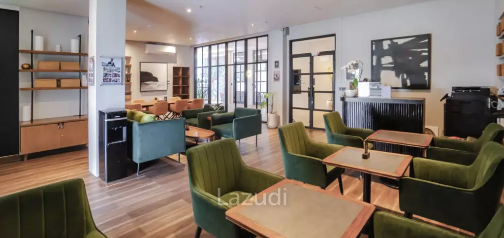 Three Bedroom Townhouse in 5 star Resort walking distance to Berawa Beach