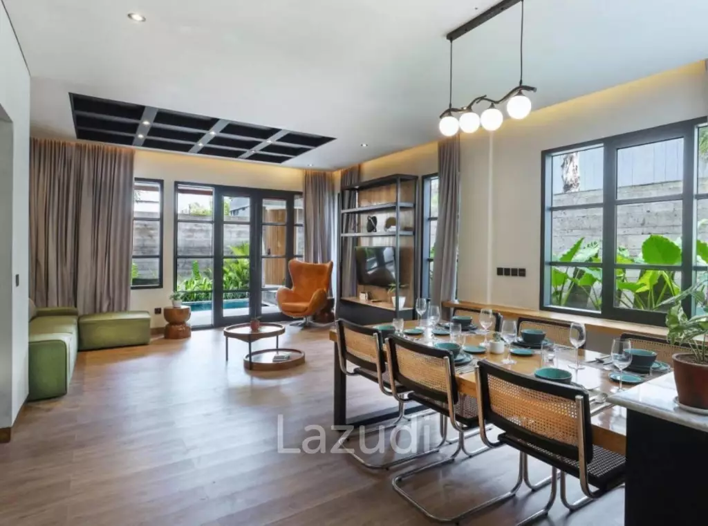 Three Bedroom Townhouse in 5 star Resort walking distance to Berawa Beach