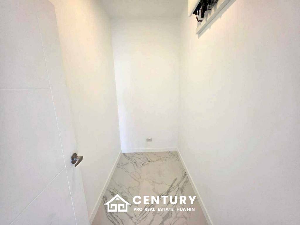 500 Kvm 3 Seng 3 Bad Villa for Salg