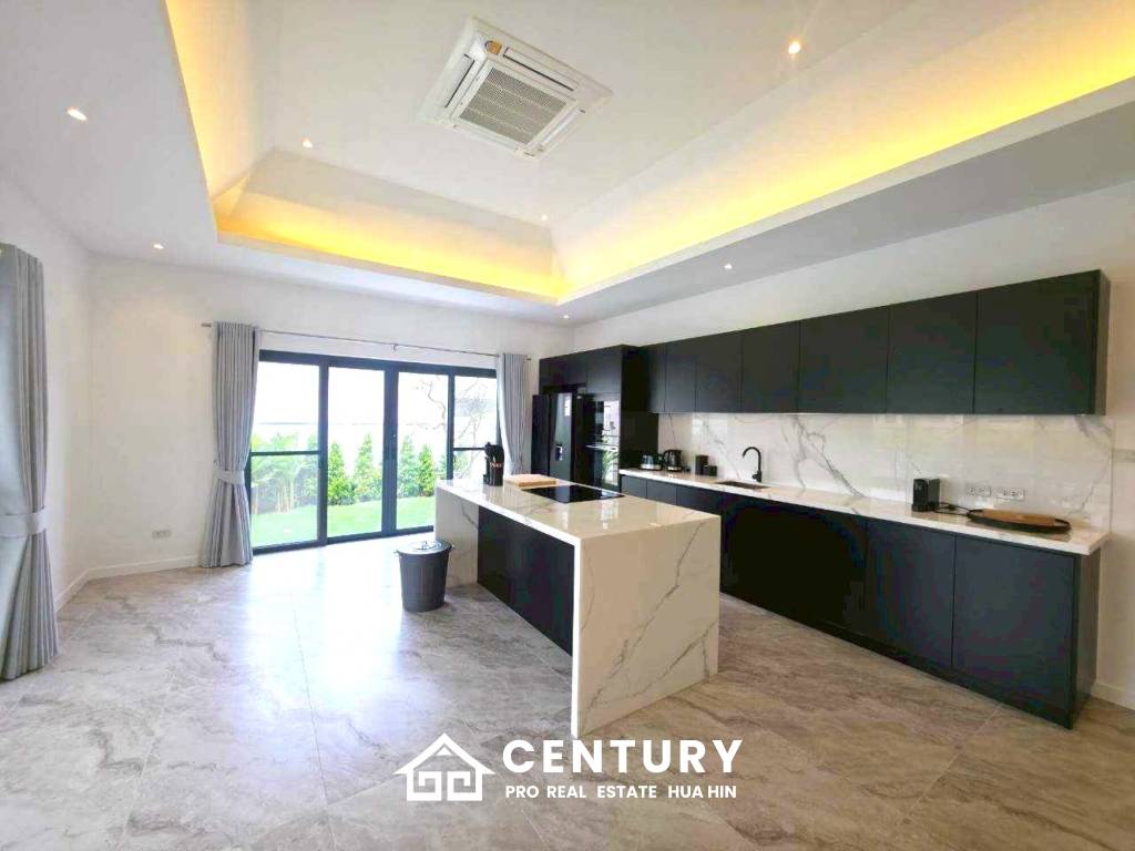 500 Kvm 3 Seng 2 Bad Villa for Salg