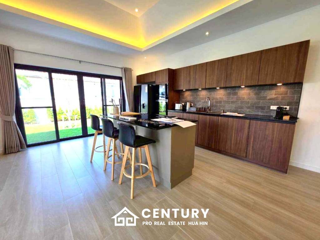 500 Kvm 3 Seng 3 Bad Villa for Salg