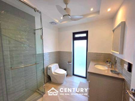 500 Kvm 3 Seng 3 Bad Villa for Salg