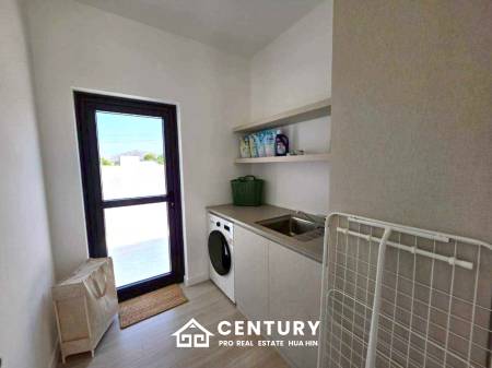 500 Kvm 3 Seng 3 Bad Villa for Salg