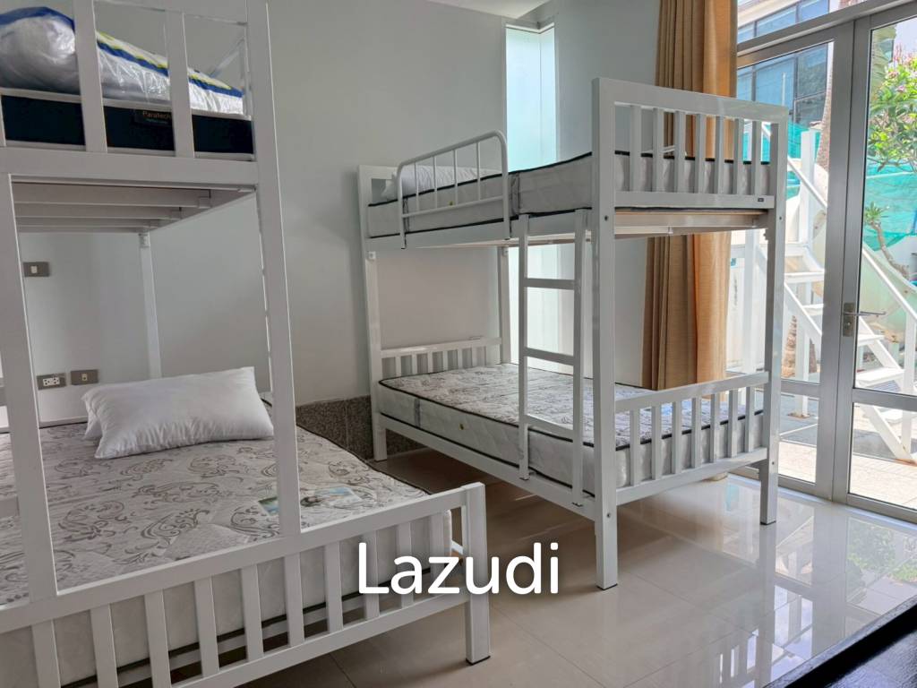 วิลล่า 3 ชั้นพร้อมสระว่ายน้ำส่วนตัว หมู่บ้านนากาวารี