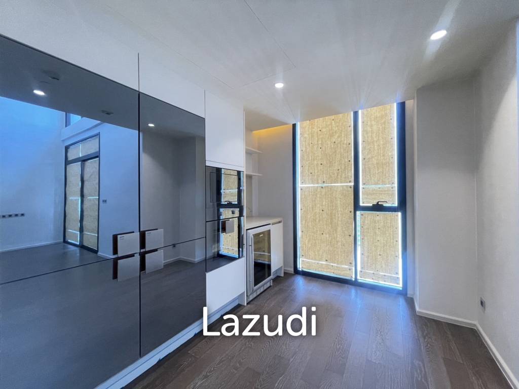 112 Sqm 2 Bed MUNIQ Sukhumvit 23