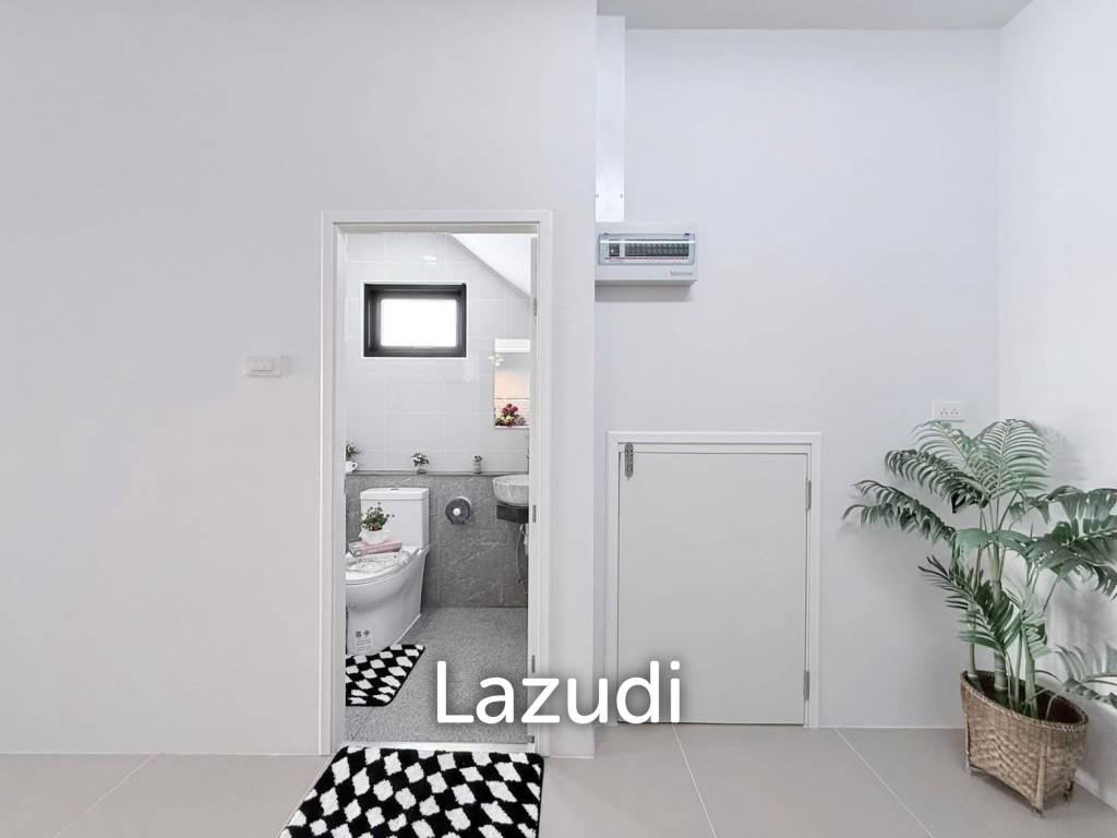 2-Story Townhome for Sale Nong Yai, Pattaya