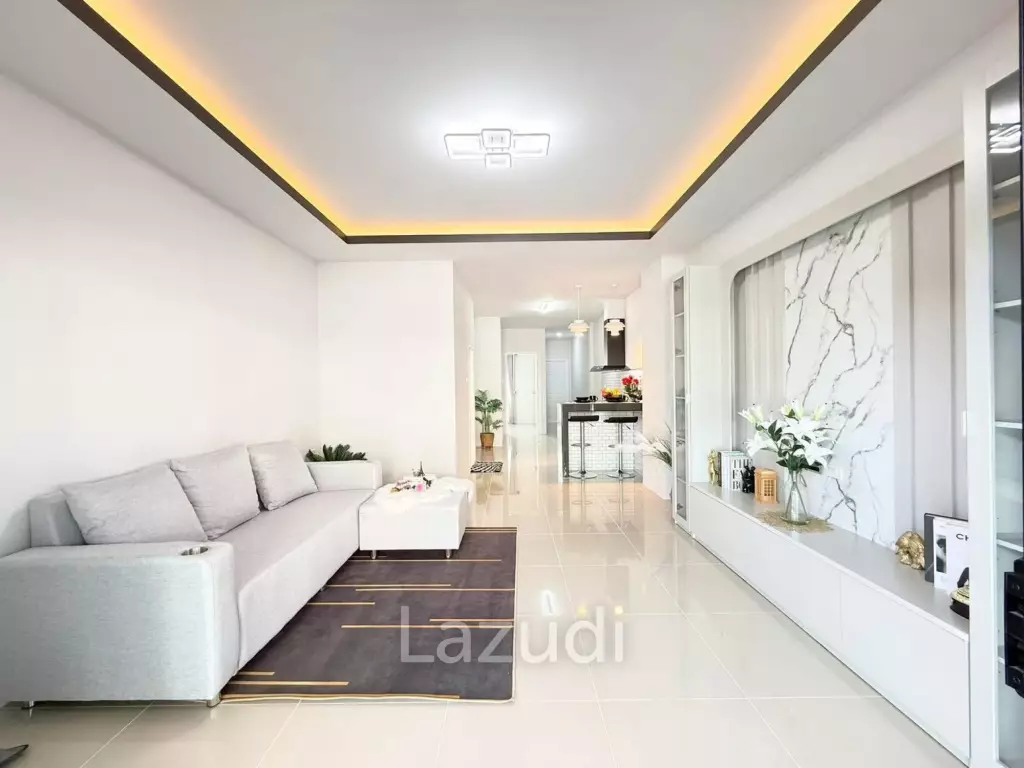 2-Story Townhome for Sale Nong Yai, Pattaya