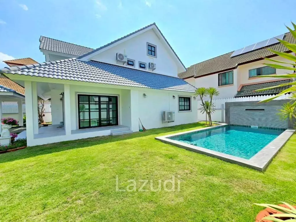 Newly Renovated  Pool Villa for Sale In Central Park 5