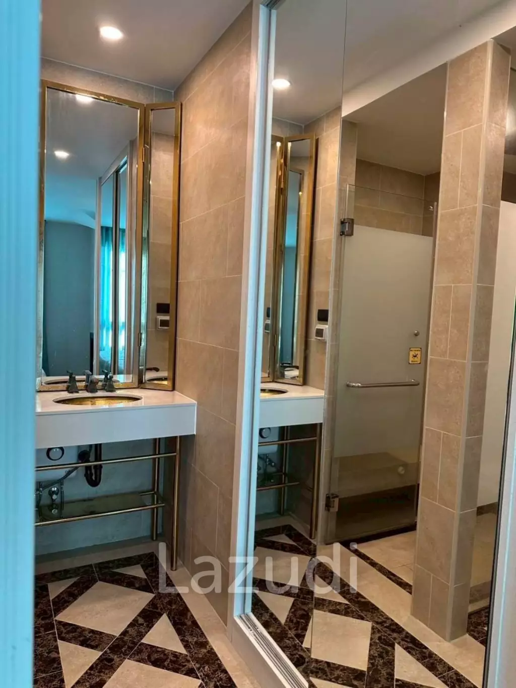 คอนโด 2 ห้องนอนขนาดกว้างขวางที่ เอสปัญา คอนโด รีสอร์ท พัทยา
