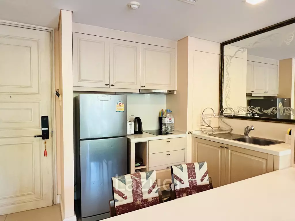 Beachfront condo Marrakesh Hua Hin Residences