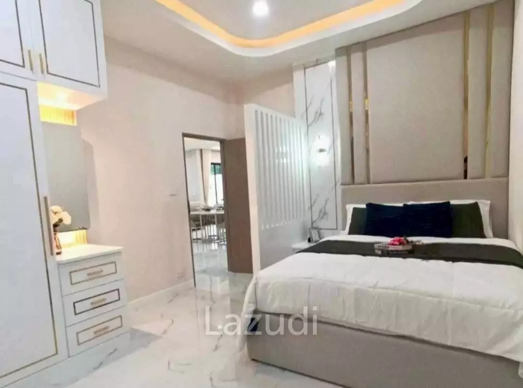 Stunning  Pool Villa for Sale Chokchai Garden Home 2
