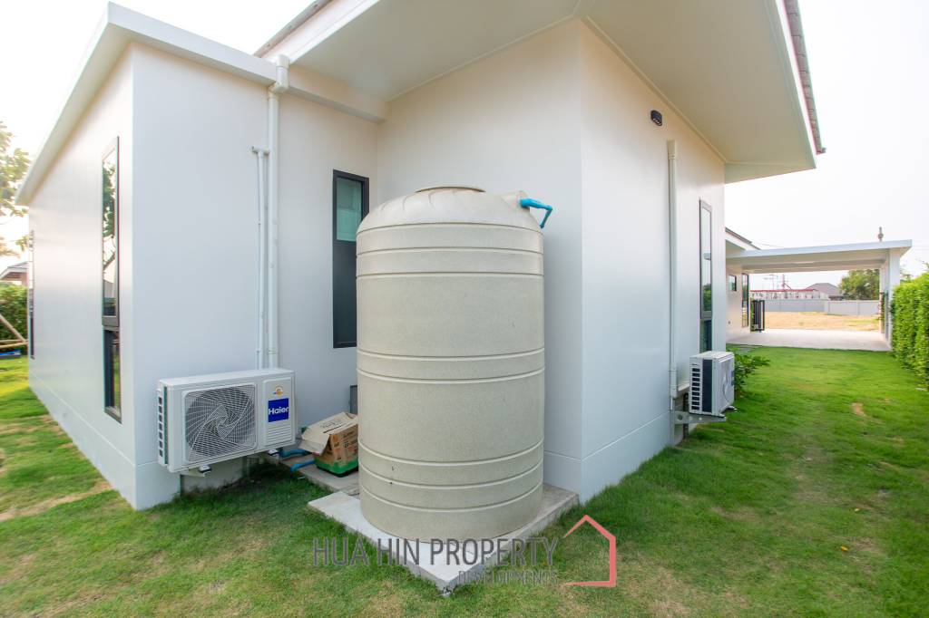 L'UX VILLA Private Pool Villas with 388 sqm modern pool villa in Wang Phong Pran Buri