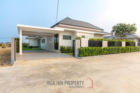 L'UX VILLA Private Pool Villas with 388 sqm modern pool villa in Wang Phong Pran Buri