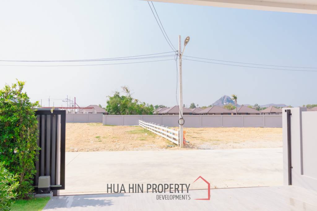 L'UX VILLA Private Pool Villas with 388 sqm modern pool villa in Wang Phong Pran Buri
