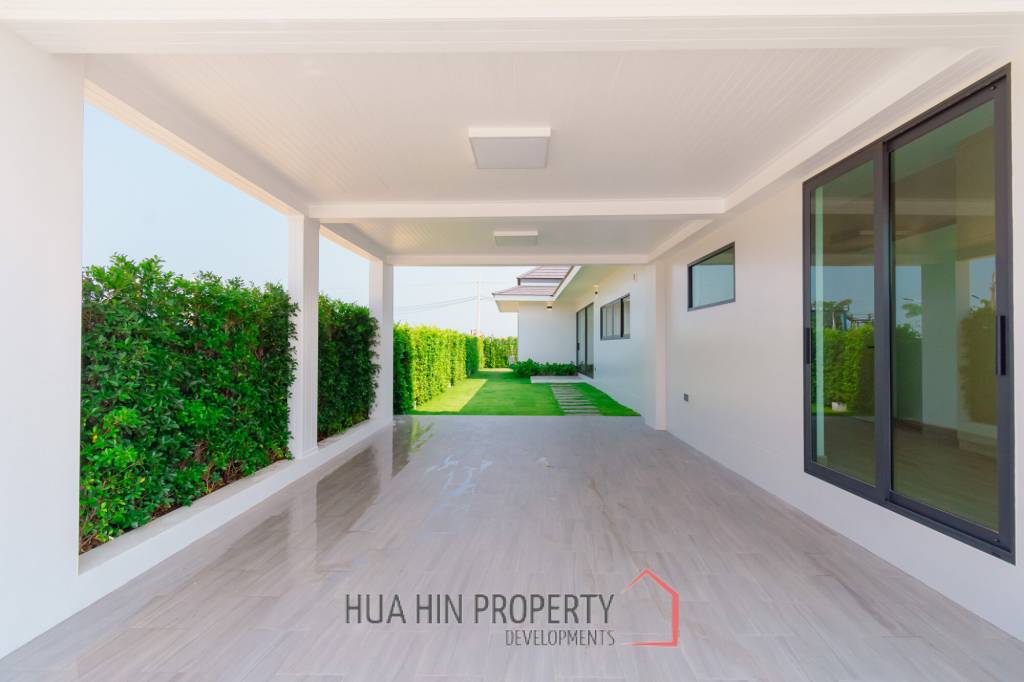 L'UX VILLA Private Pool Villas with 388 sqm modern pool villa in Wang Phong Pran Buri