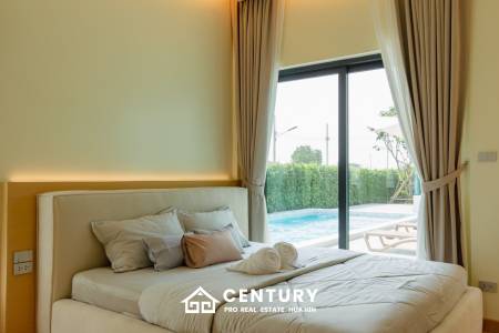 L'UX VILLA Private Pool Villas with 388 sqm modern pool villa in Wang Phong Pran Buri