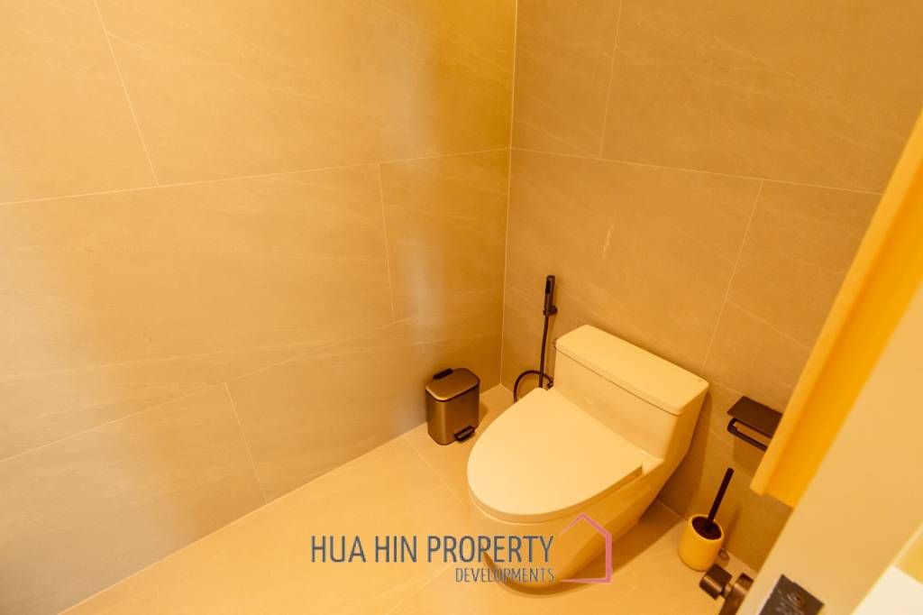 L'UX VILLA Private Pool Villas with 388 sqm modern pool villa in Wang Phong Pran Buri