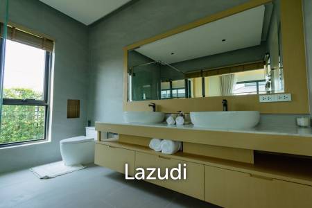 L'UX VILLA Private Pool Villas with 388 sqm modern pool villa in Wang Phong Pran Buri