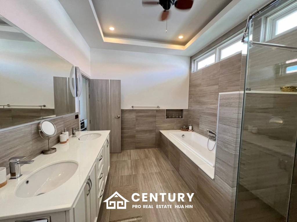 MALI SIGNATURE : 3 Bed luxury pool villa